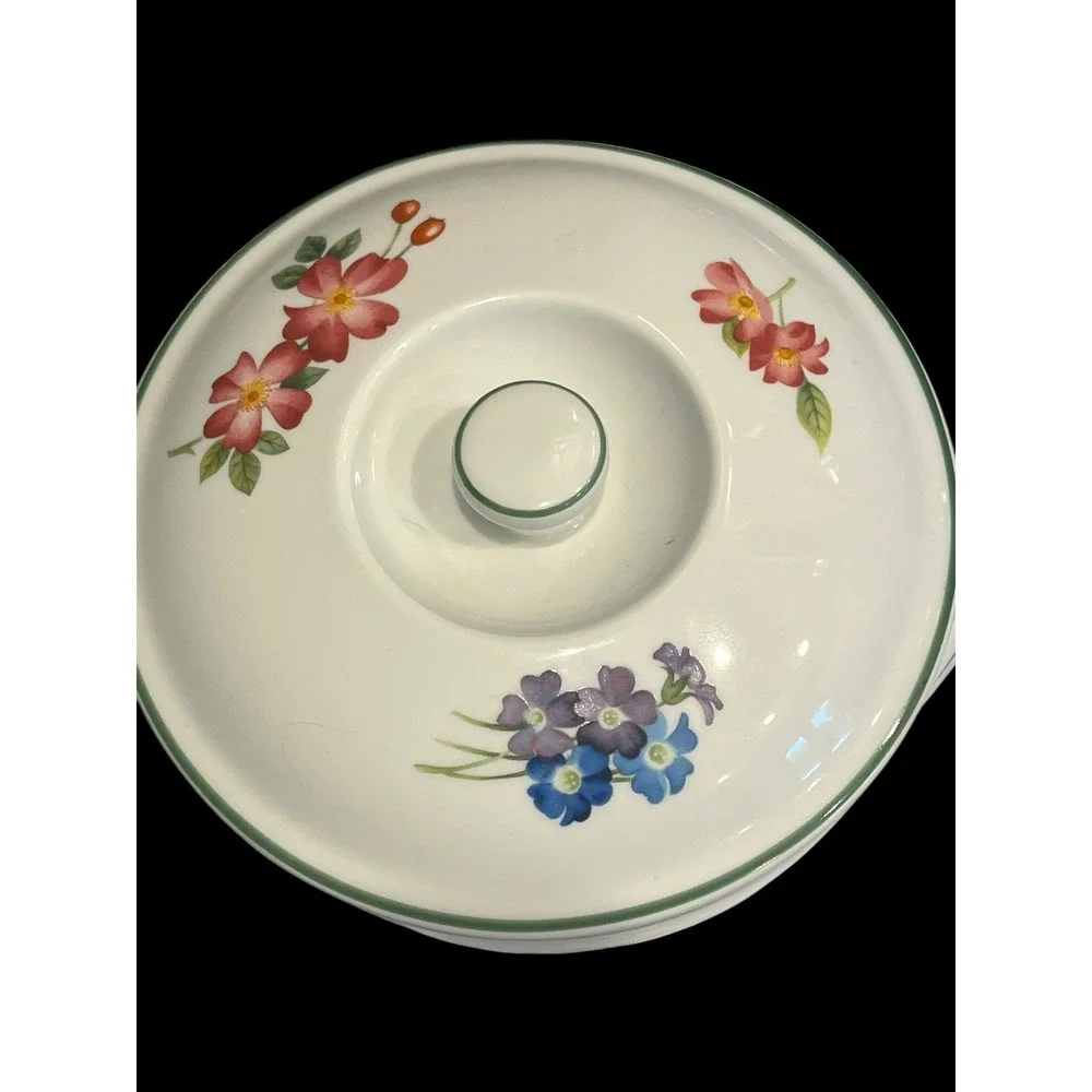 Royal Worcester Wild Harvest Porcelain Covered Casserole Dish Made in England